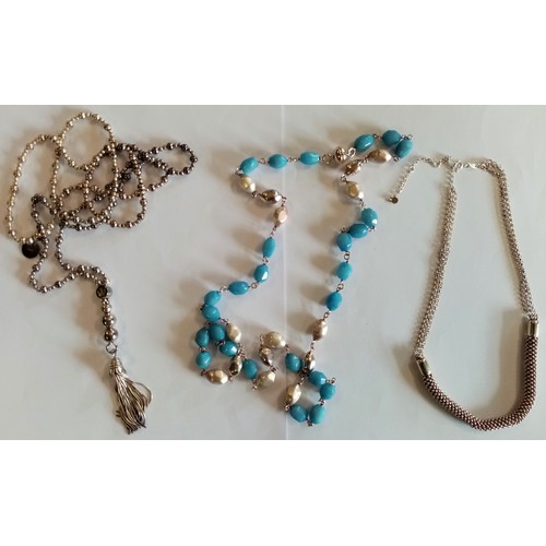 322 - Lot of 3 Necklaces: Blue Beaded Necklace - 36