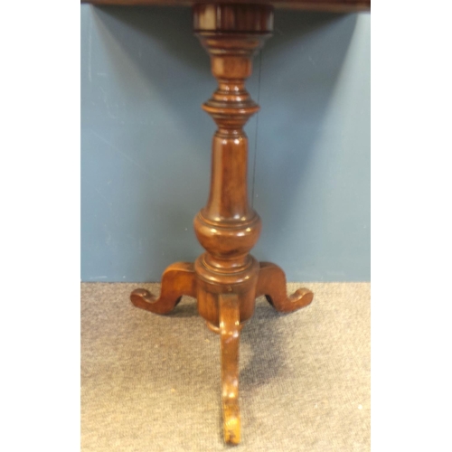 80 - Victorian Mahogany Pedestal Side Table with 1 drawer