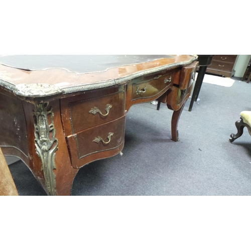 424 - French Style Writing Desk