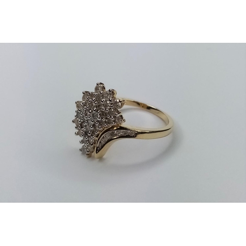 326 - 10 carat Gold Diamond Cluster Ring, approx. 1 carat