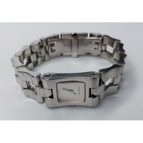 335 - Ladies Gucci Bracelet Watch, Working Order