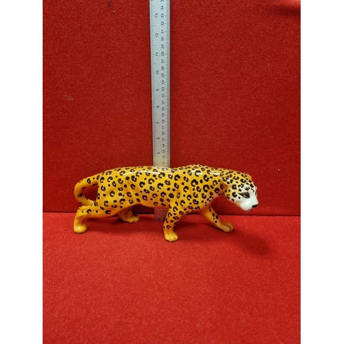 195 - Beswick Leopard