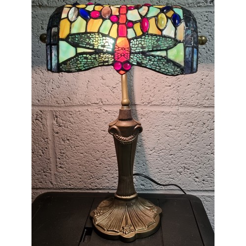 850 - Tiffany Style Table Lamp

Height 43cm  Width 27cm