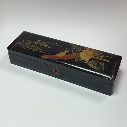 69 - Japanese Lacquered Glove Box with bird decoration

L:28 x W:9cm