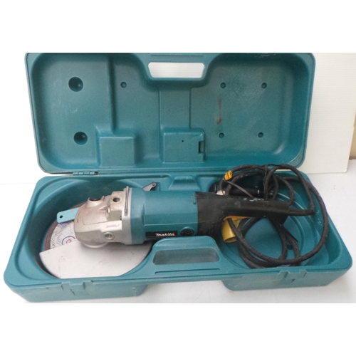 879 - Makita 110 volt Angle Grinder