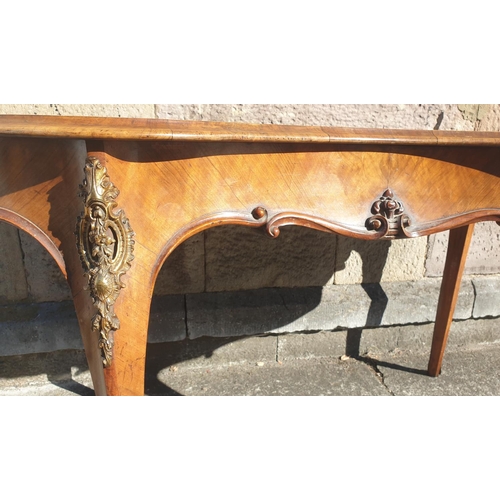 61 - French Style Kidney Shaped Walnut Table with Brass Mounts on Cabriole Legs, H:79 x W:135 x D:80cm