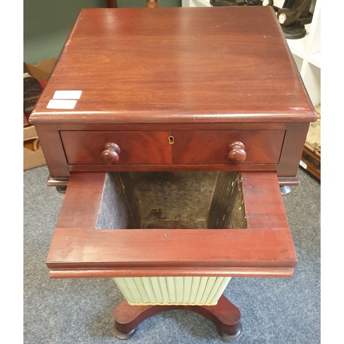 137 - Victorian Mahogany Sewing Table with Single Drawer, H:73 x W:40 x D:41cm