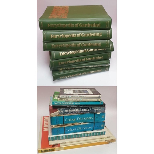 39 - Lot of 7x Volumes of Marshall Cavandish Encyclopaedia of Gardening & Assorted Gardening Books