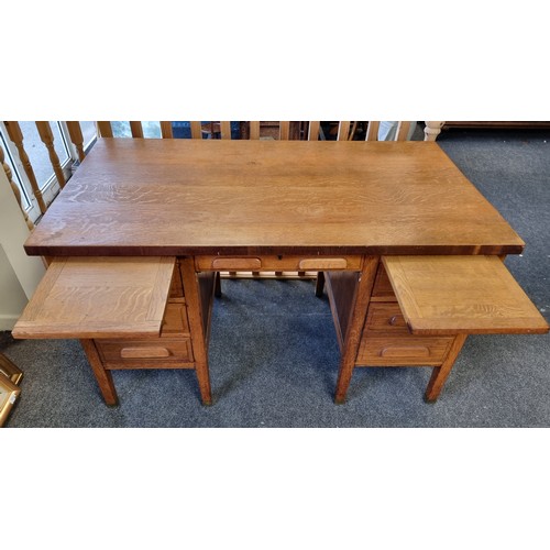 75 - Oak Pedestal Seven Drawer Oak Office Desk, H:78 x W:140 x D:81cm