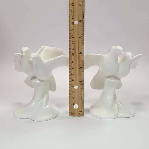 40 - Lot of 3x Dove Figures including a pair of Royal Doulton and one Lladro