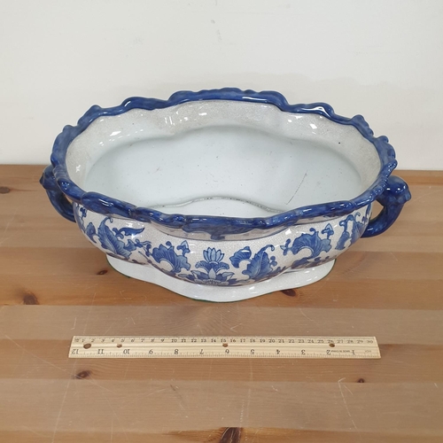 32 - Vintage Style Blue & White Porcelain Planter, H:15 x W:43 x D:25cm