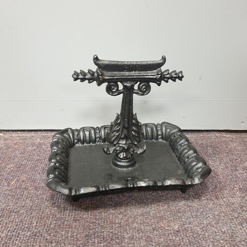 85 - Cast Iron Reproduction Boot Scraper, 26 x 30 x 26cm