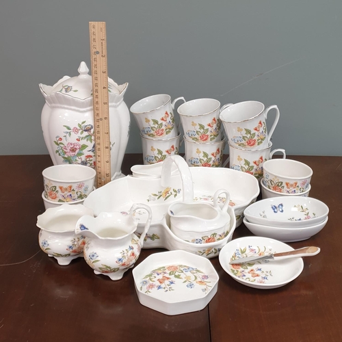 103 - 18pcs Aynsley and Royal Tara Porcelain, including Strawberry Dish, Large Ginger Jar, Milk and Sugar