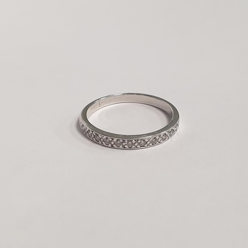 314 - 9ct Handmade White Gold 11 Stone Diamond Eternity Ring, Size P