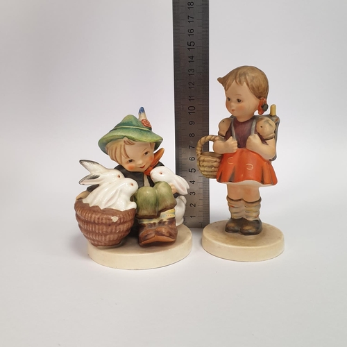 379 - Lot of Two Hummels - Playmates and other. Tallest 13cm