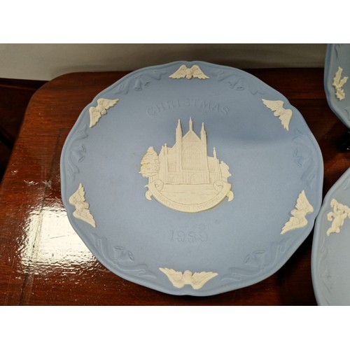 554 - Lot of Wedgewood Plates