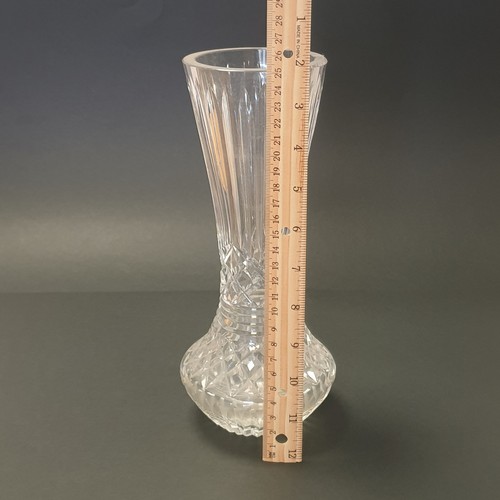 562 - Waterford Crystal Vase h: 25cm