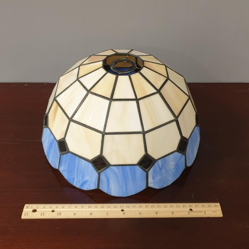 605 - Tiffany Style Ceiling Light Shade, Diameter 30cm