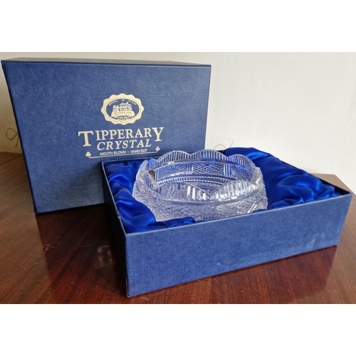 265 - Tipperary Crystal Fruit Bowl (H:15 x D:18cm in Original Box and a Pair of Tipperary Crystal Sundae D... 