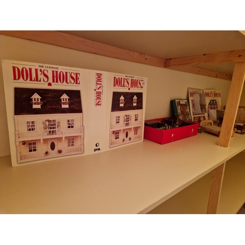 274 - Large Collection of the Ultimate Doll's House Collector's Magazines and Miniatures