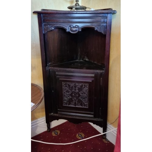 50 - Edwardian Mahogany Two Tier Corner Whatnot with Carved Detail on Door. H: 103cm  x 56cm across front... 