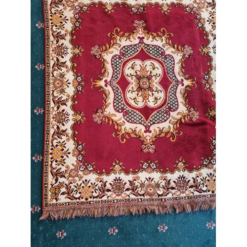 417 - Wool Rug with Medallion Design, L:170 x W:135cm