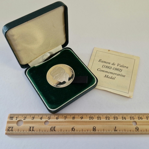 484 - Cased Eamon de Valera  (1882 - 1982) Commemorative Medal with Certificate Irish Silver.  Numbered 01... 