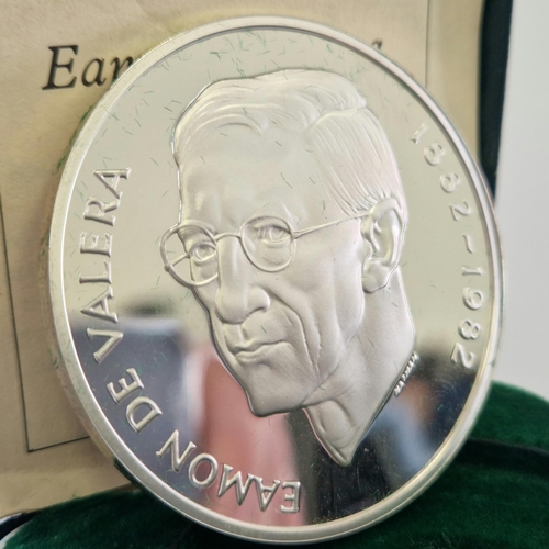 485 - Cased Eamon de Valera Centenary Medal (1882 to 1982) with certificate of Authenticity. Numbered 0163... 