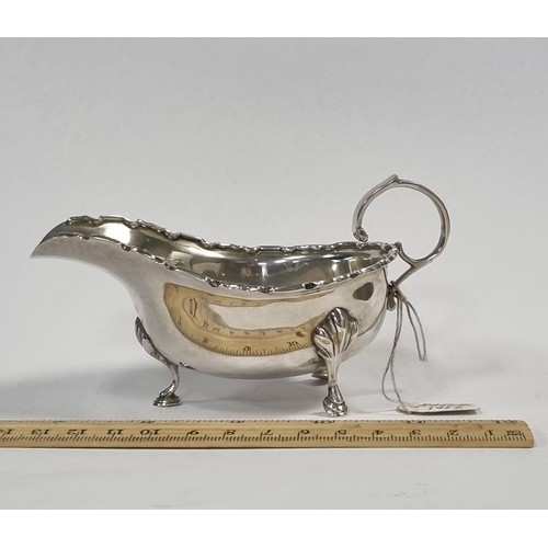 495 - Silver Sauce Boat, E S.B  (E.S. Barnsley & Co.) Birmingham, 1913. Total Weight 79g