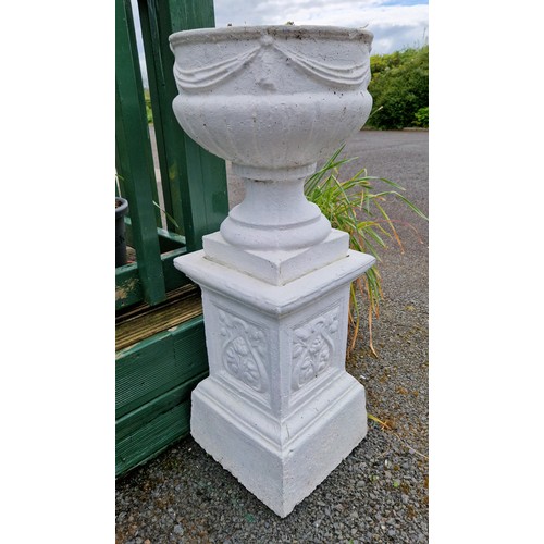 536 - Two Garden Planters on Pedestals, overall H:83 x D:42cm & H:92 x D:36cm