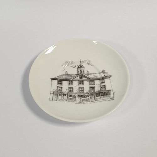 118 - Two Commemorative Glass Plates depicting Bianconi and The West Gate. Diameter 20cm, and Shannonbridg... 