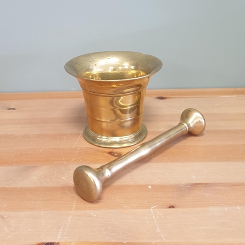 30 - Brass Mortar (H:11 x D:15cm ) and Pestle