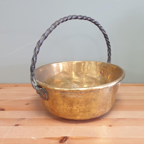 37 - Brass Jam Pan, H:30 x D:35cm