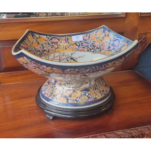 11 - Large Oriental Decorative Bowl on Stand, H:22 x W:35 x D:35cm