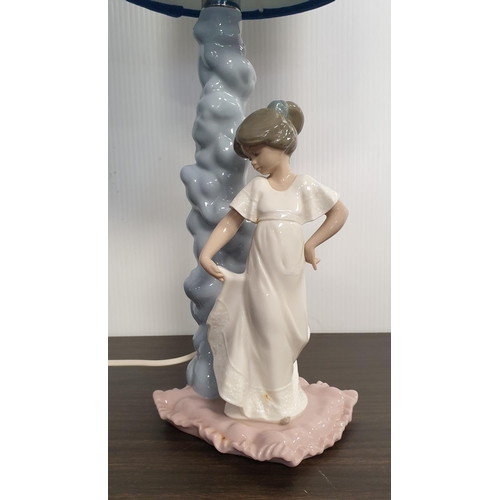 64 - Nao Figurative Porcelain Table Lamp with Shade