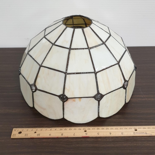 189 - Tiffany Style Ceiling Light Shade, Diameter 29cm