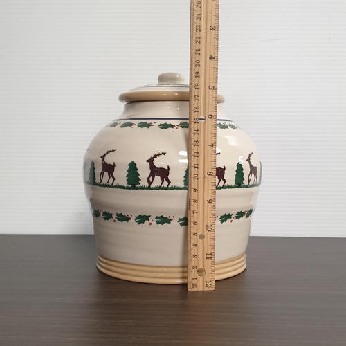 262 - Nicholas Mosse Pottery Lidded Jar, Reindeer Pattern. H:20 x D:20cm