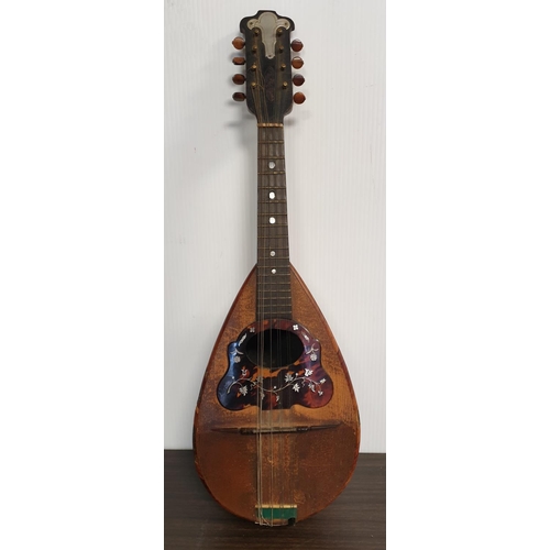 386 - 1920's Bowl Back Mandolin (L:61cm) in Case