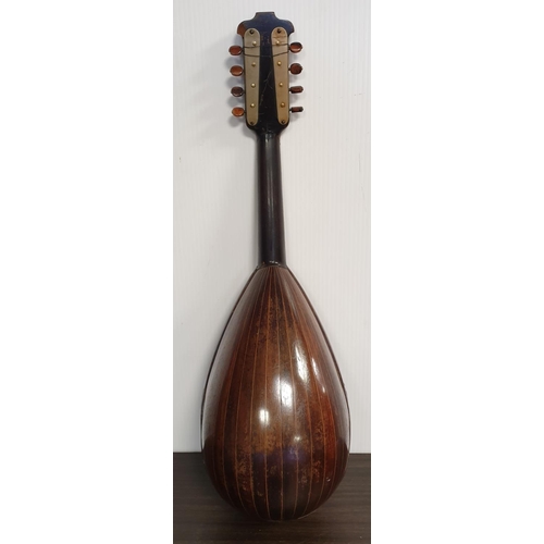 386 - 1920's Bowl Back Mandolin (L:61cm) in Case