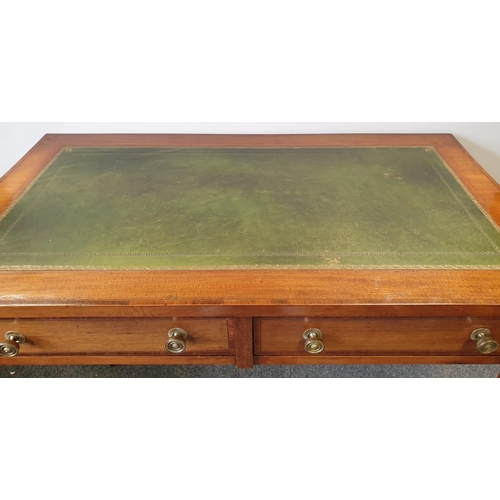 484 - Inlaid Leather Top Desk on Castors, H:75 x W:89 x D:49cm