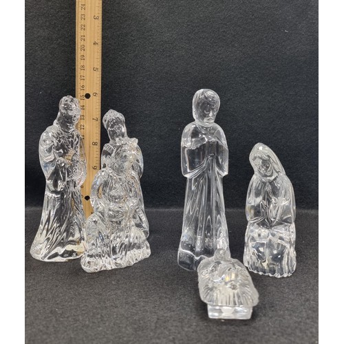 582 - Waterford Crystal Crib Ornaments, tallest approx. 15cm