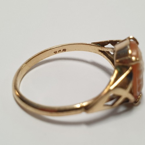 665 - Gold Coloured Cameo Ring