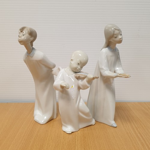 634 - Lot of 3x Lladro Figures