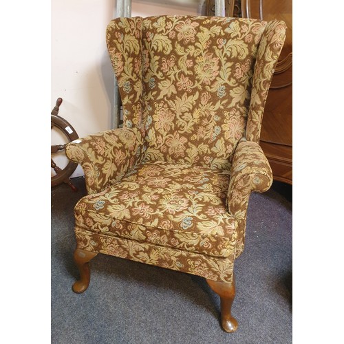 735 - Queen Anne Chair