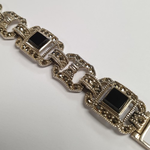 682 - Silver Art Deco Style Bracelet