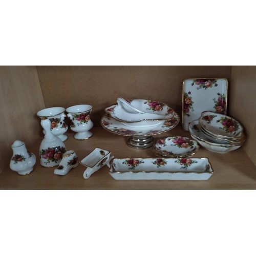 846 - Collection of Royal Albert Old Country Rose