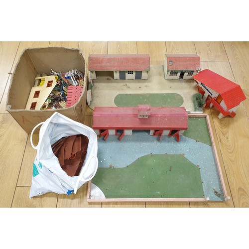 824 - Lot of Vintage Toy Stables and Accessories