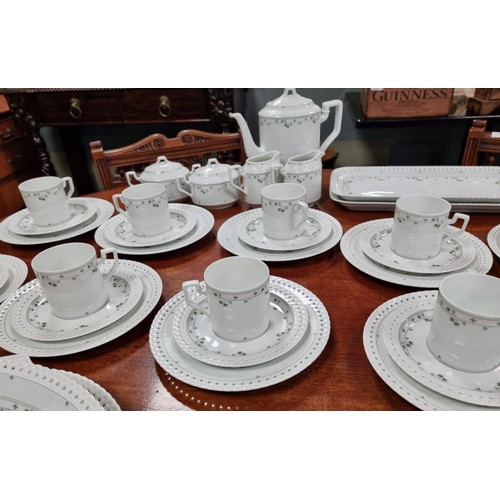 931 - Hutschenreuther Germany China Set