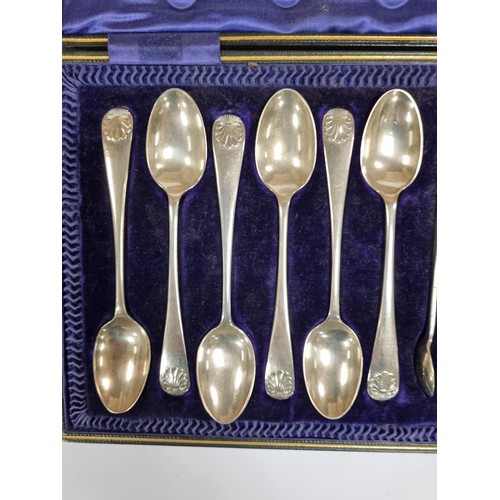 976 - Cased Set of 12x EPNS Tea Spoons and Sugar Tongs