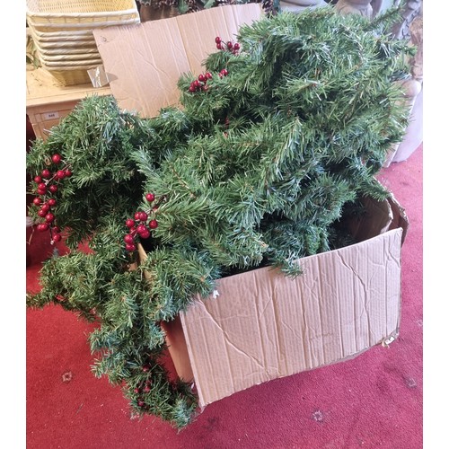 1037 - Box of Christmas Garlands